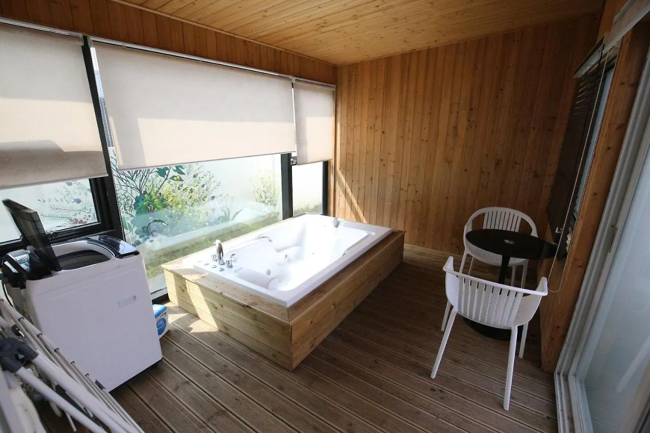The Ocean Pension Jeju Feriehus